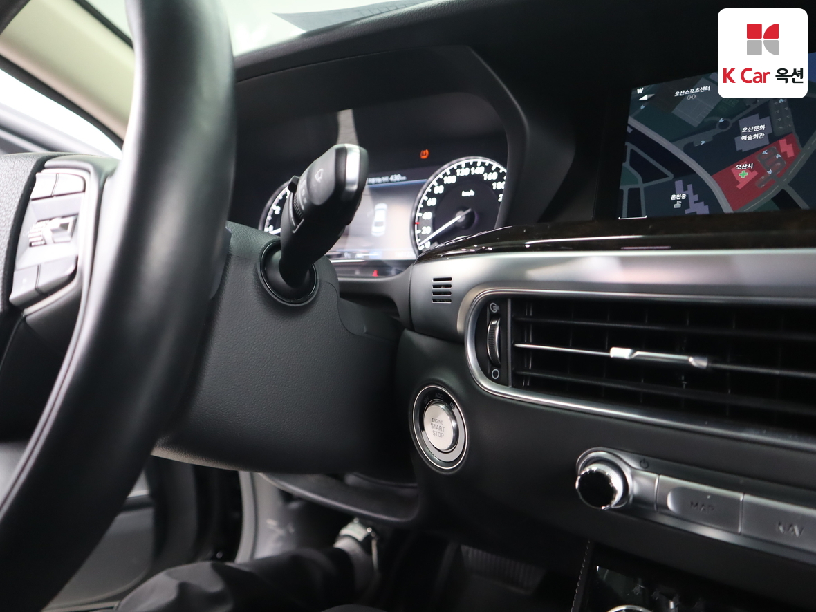 جينيسيس G90 2021 - صورة 11