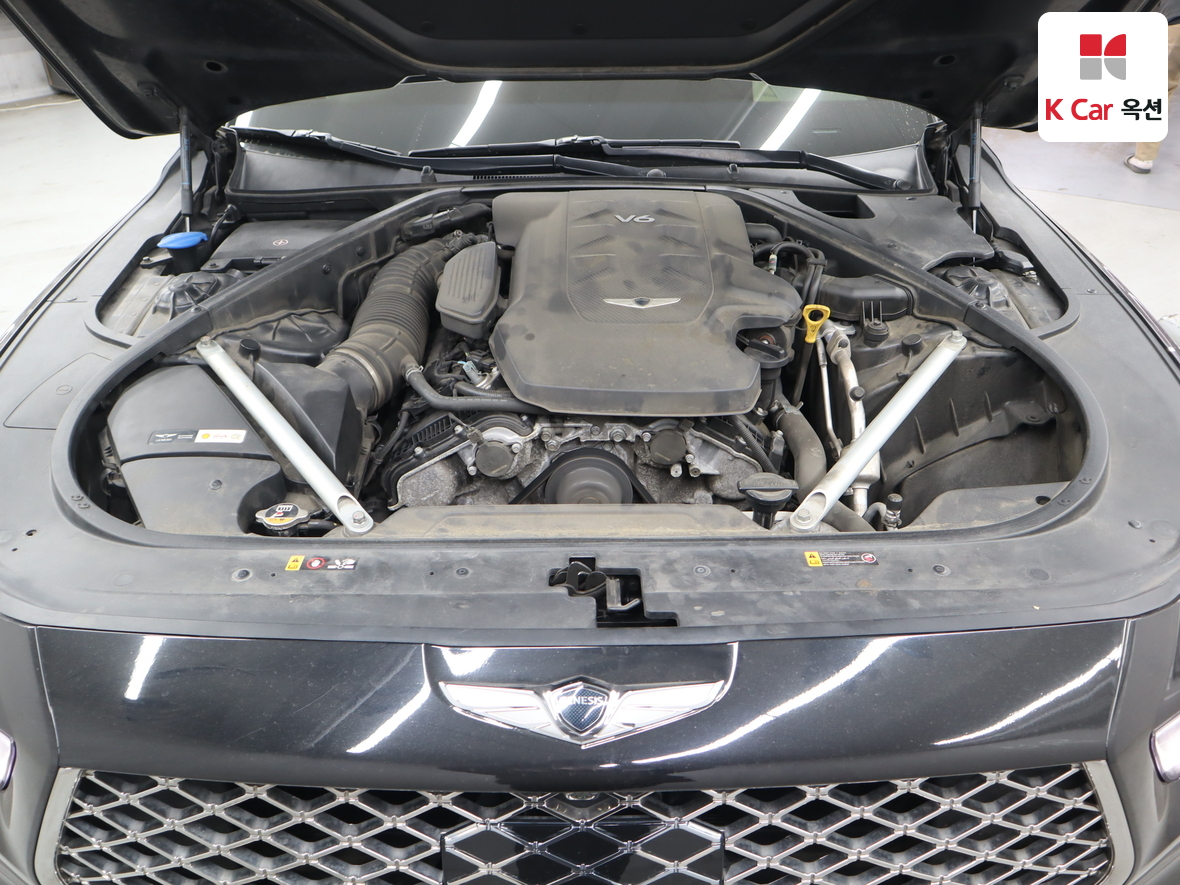 جينيسيس G90 2021 - صورة 35