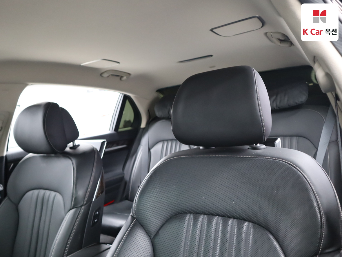 جينيسيس G90 2021 - صورة 19