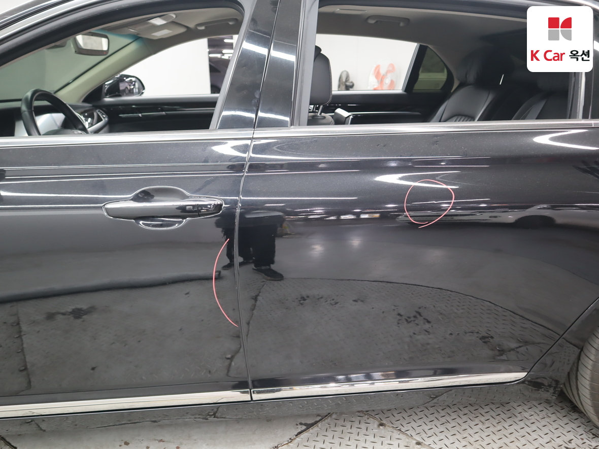 جينيسيس G90 2021 - صورة 38