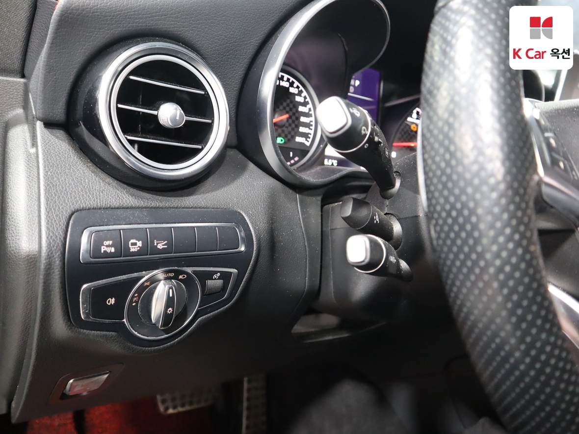 메르세데스-벤츠 GLC 2018 - 이미지 9