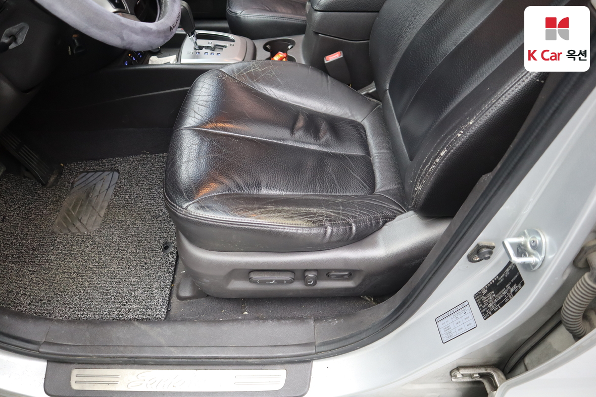 Hyundai Santa Fe 2010 - Image 21