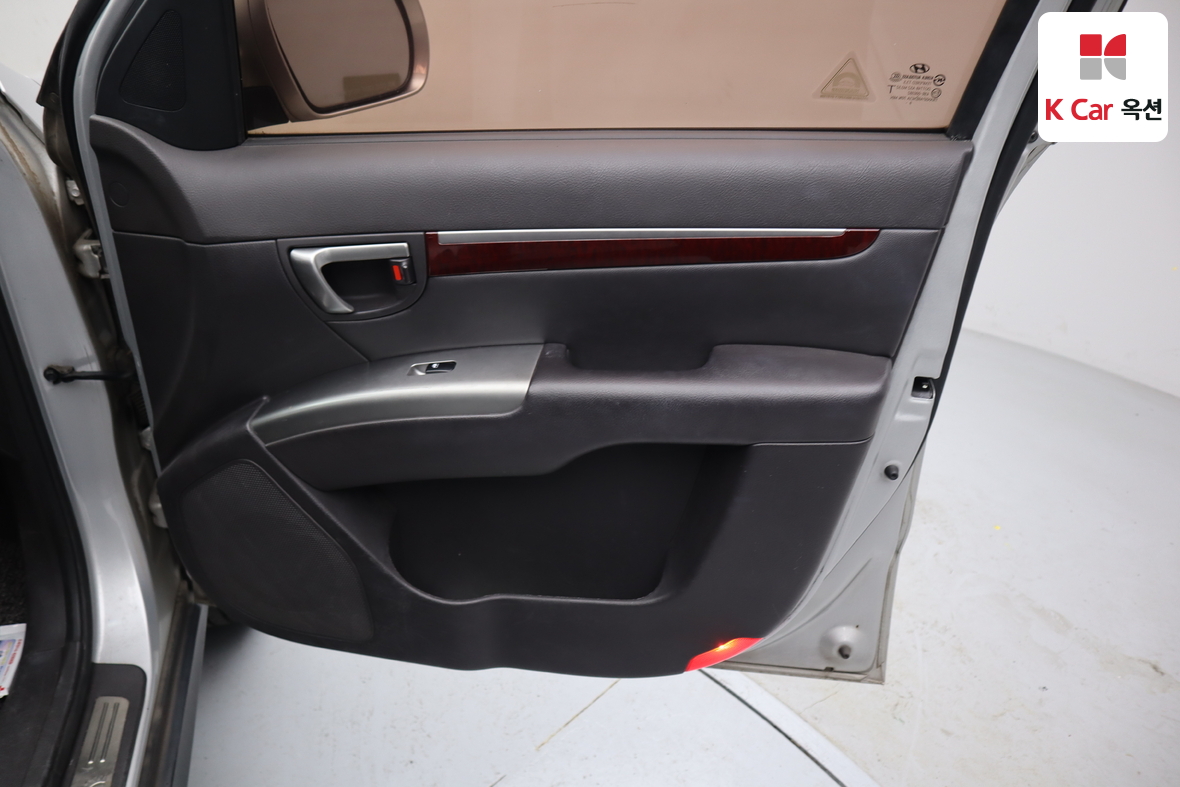 Hyundai Santa Fe 2010 - Image 33