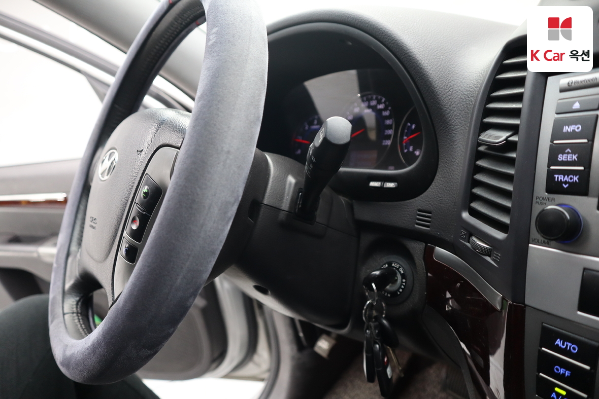 Hyundai Santa Fe 2010 - Image 11