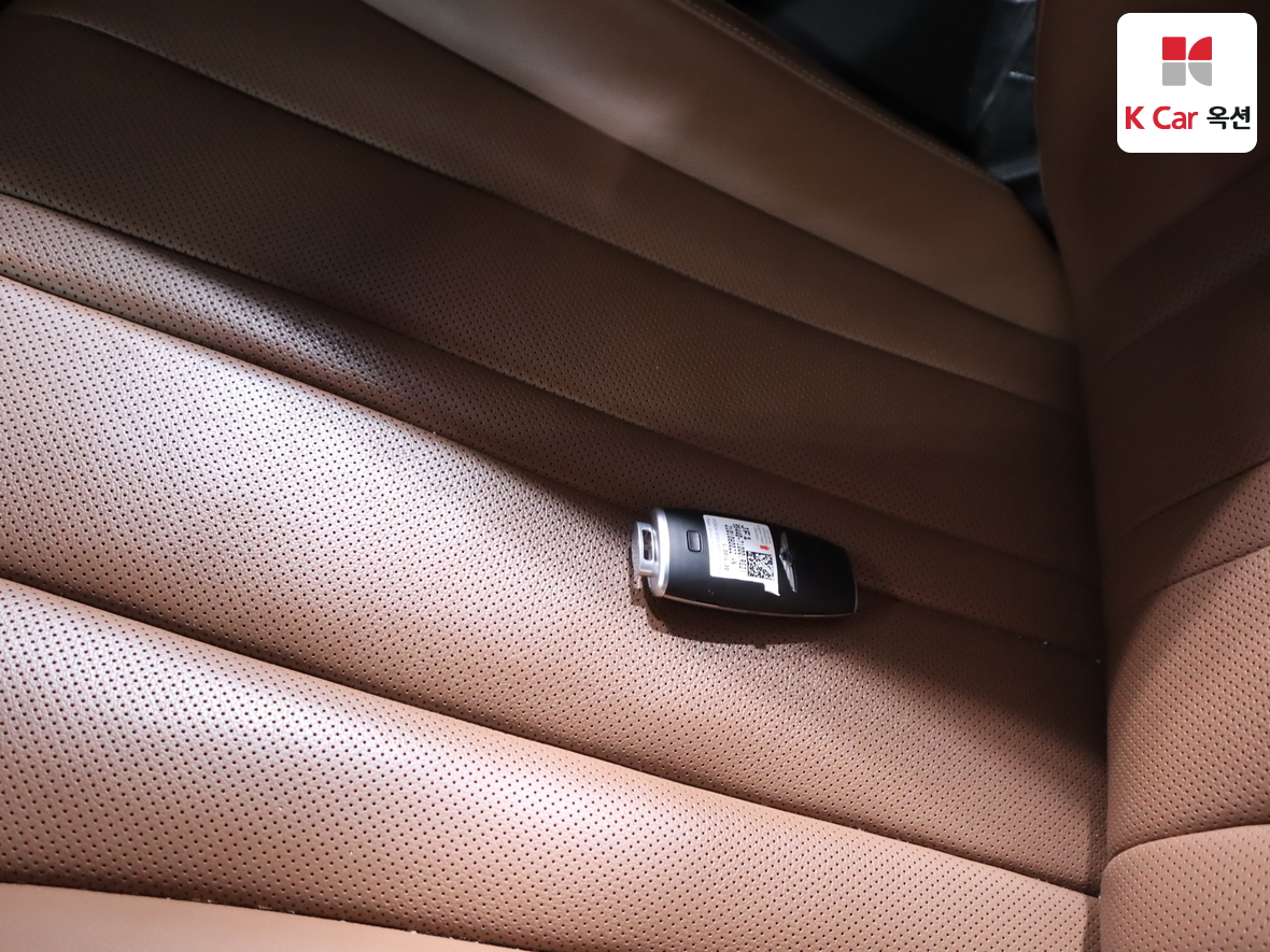 Genesis G80 2021 - Image 17