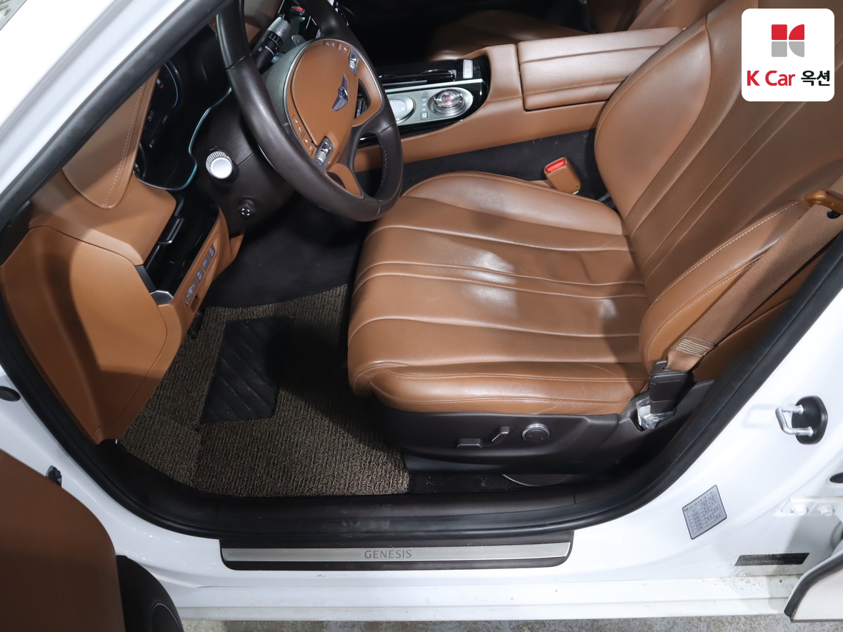 Genesis G80 2021 - Image 18