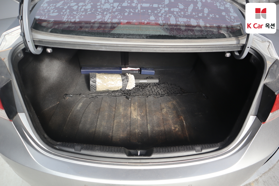 Hyundai Elantra 2012 - Image 24