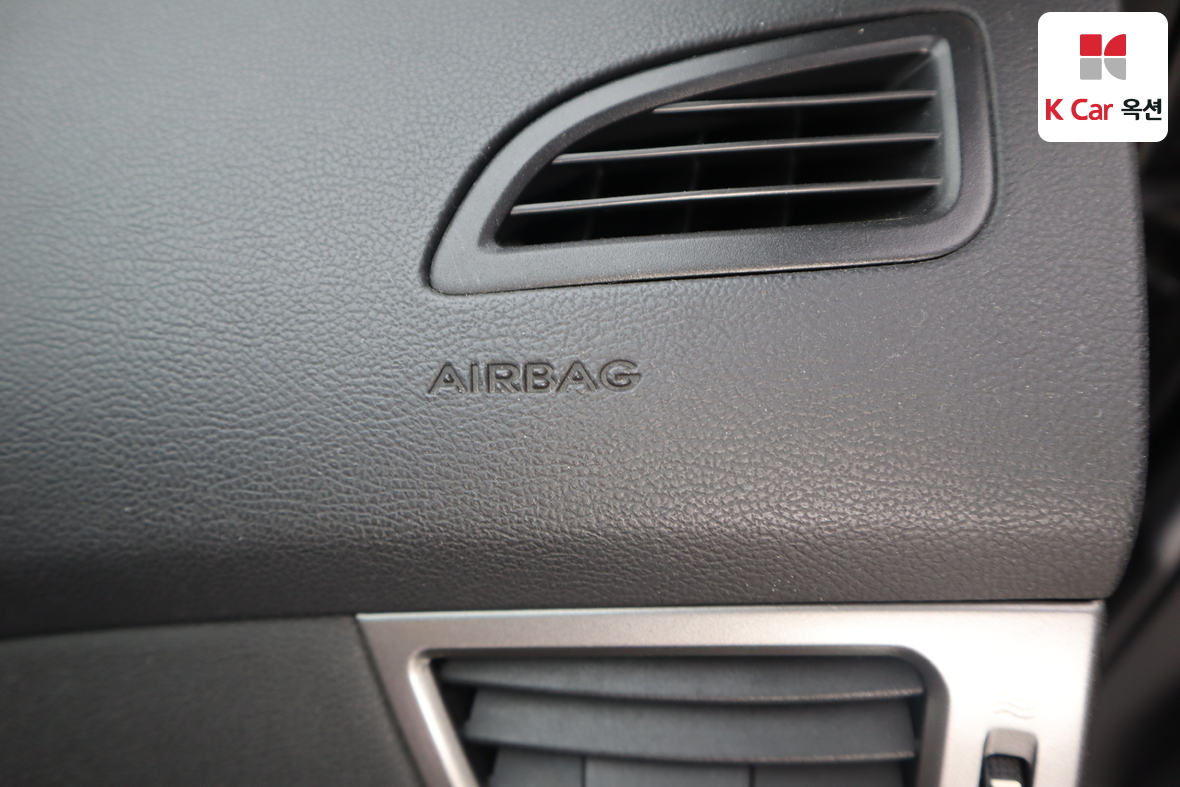 Hyundai Elantra 2012 - Image 29