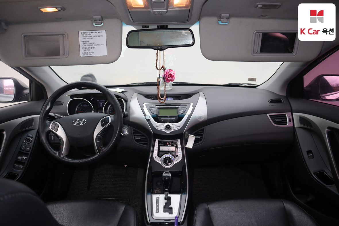 Hyundai Elantra 2012 - Image 3