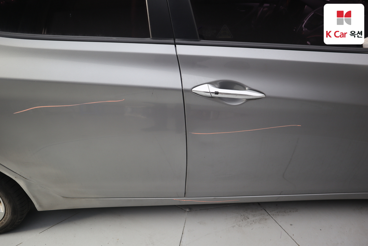 Hyundai Elantra 2012 - Image 34