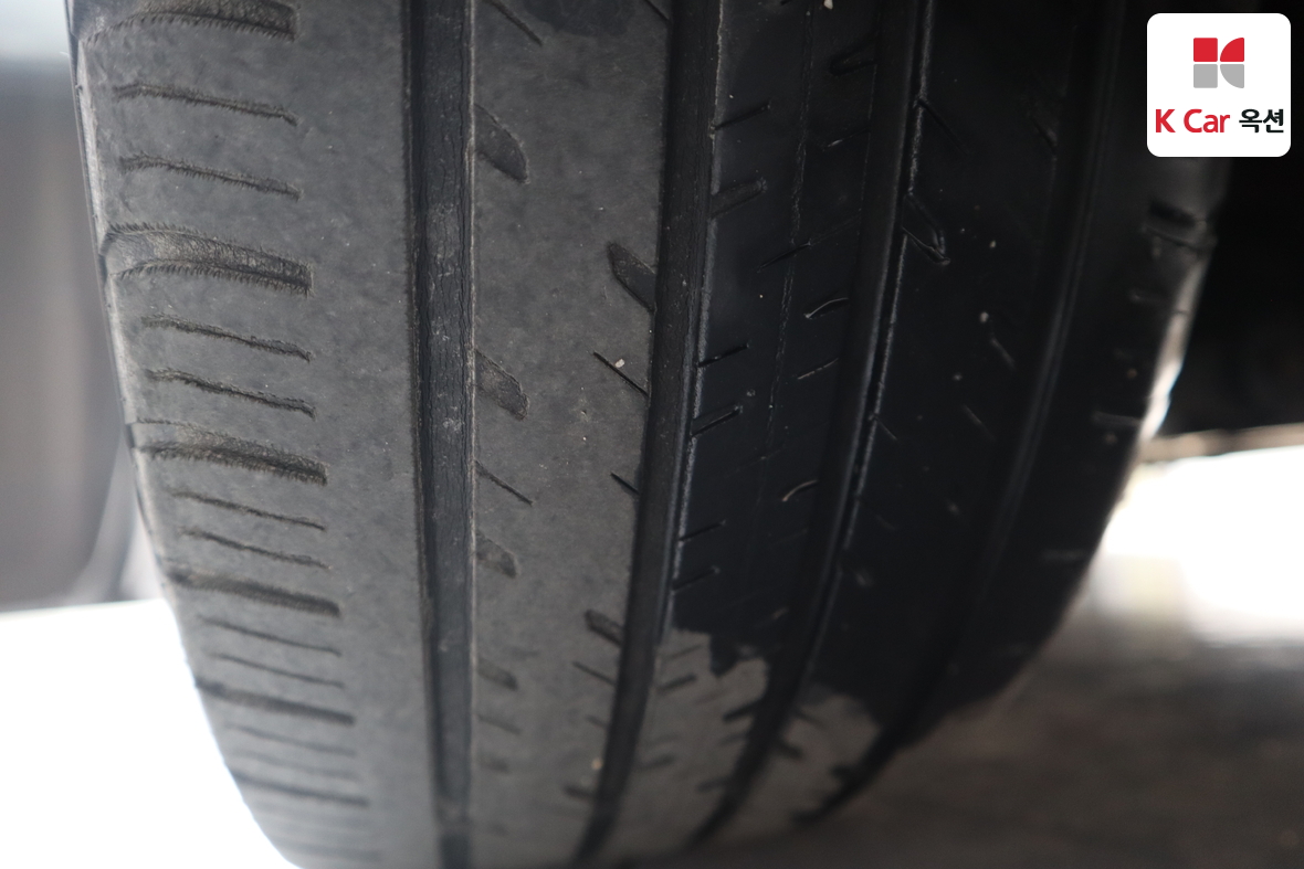 Hyundai Elantra 2012 - Image 30