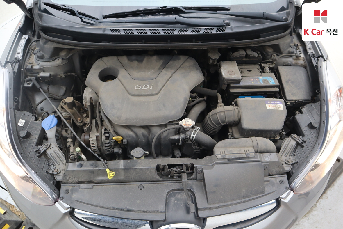 Hyundai Elantra 2012 - Image 31