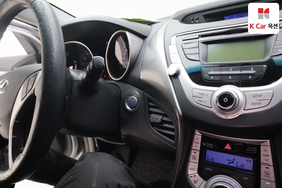 Hyundai Elantra 2012 - Image 11