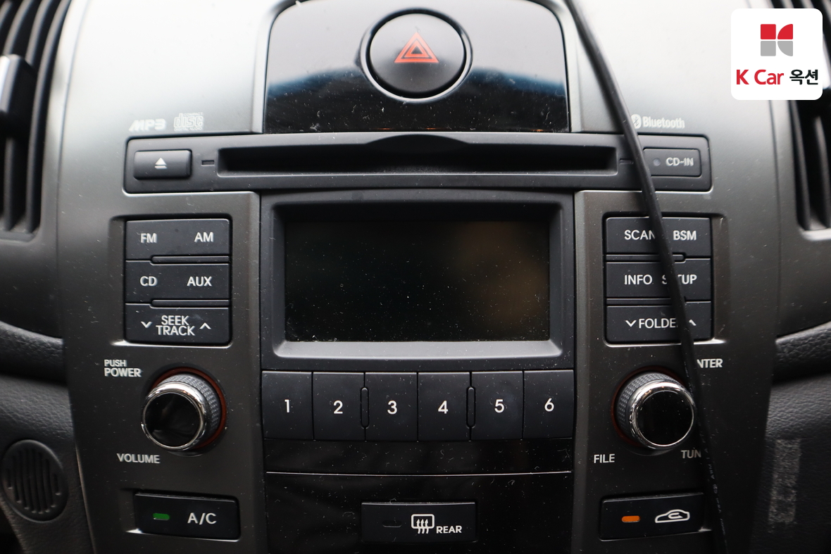 كيا فورتي 2012 - صورة 13