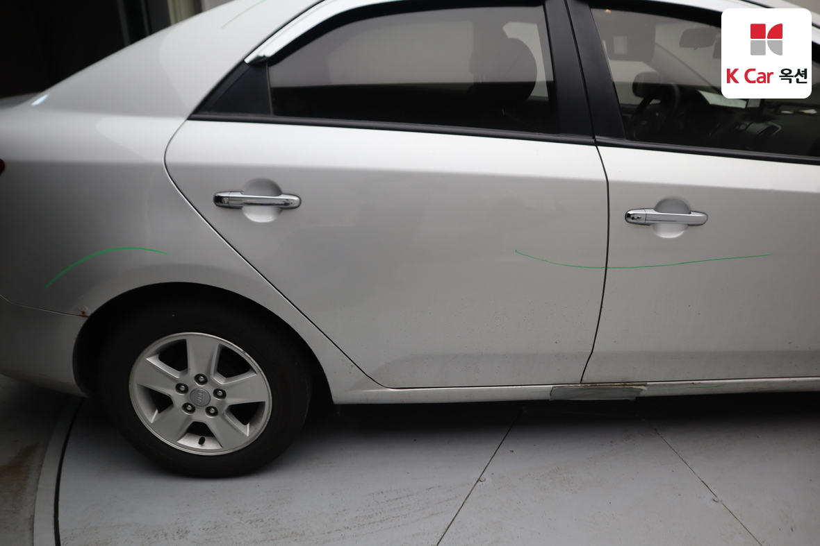 كيا فورتي 2012 - صورة 34