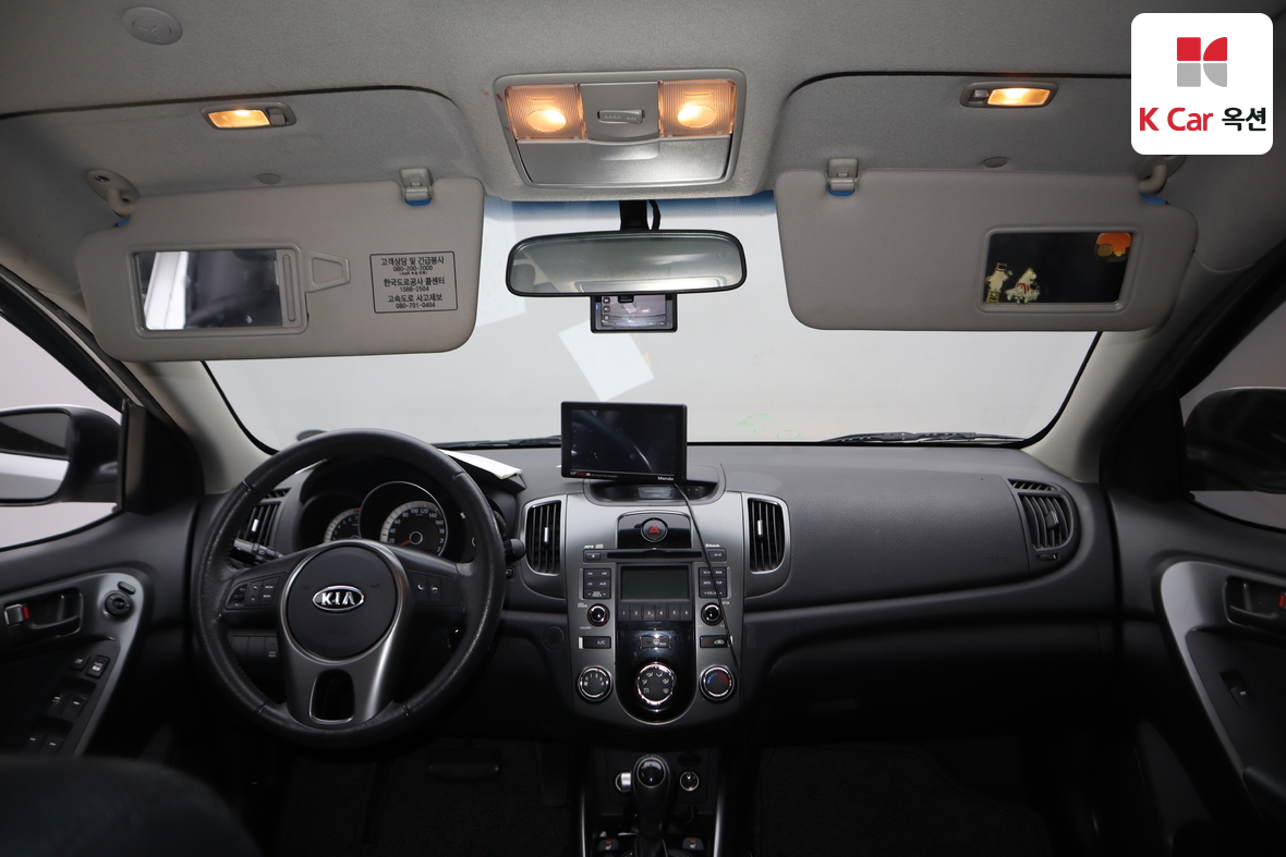 كيا فورتي 2012 - صورة 3