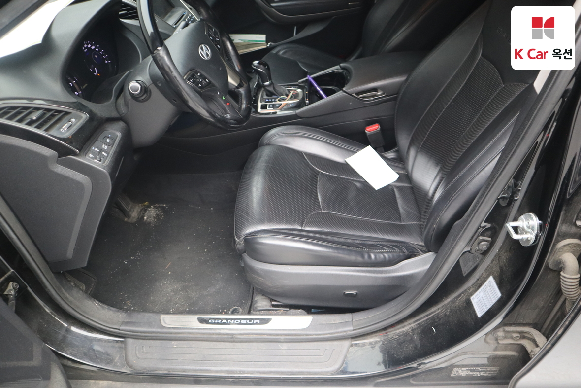 هيونداي أزيرا 2012 - صورة 18