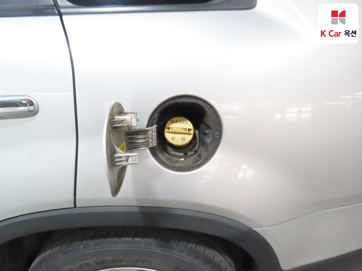 كيا سورينتو 2011 - صورة 25