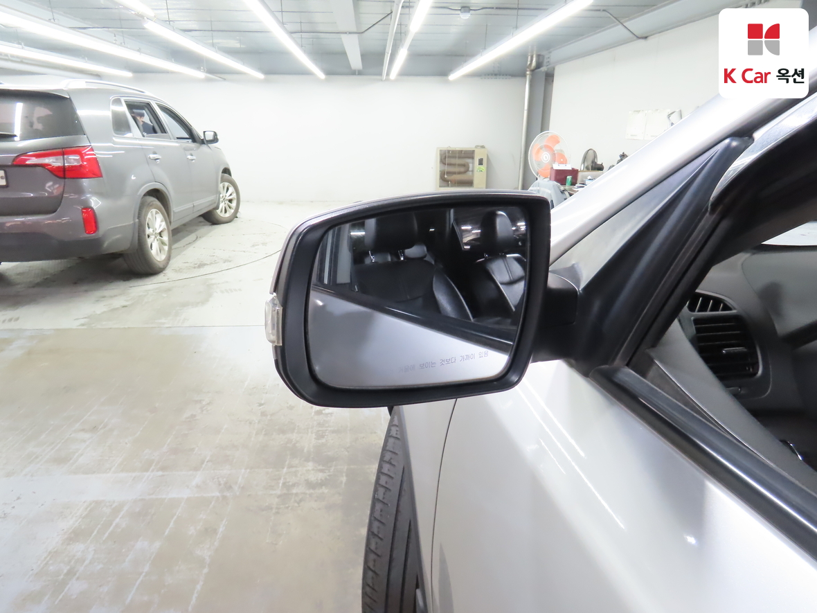 كيا سورينتو 2011 - صورة 22