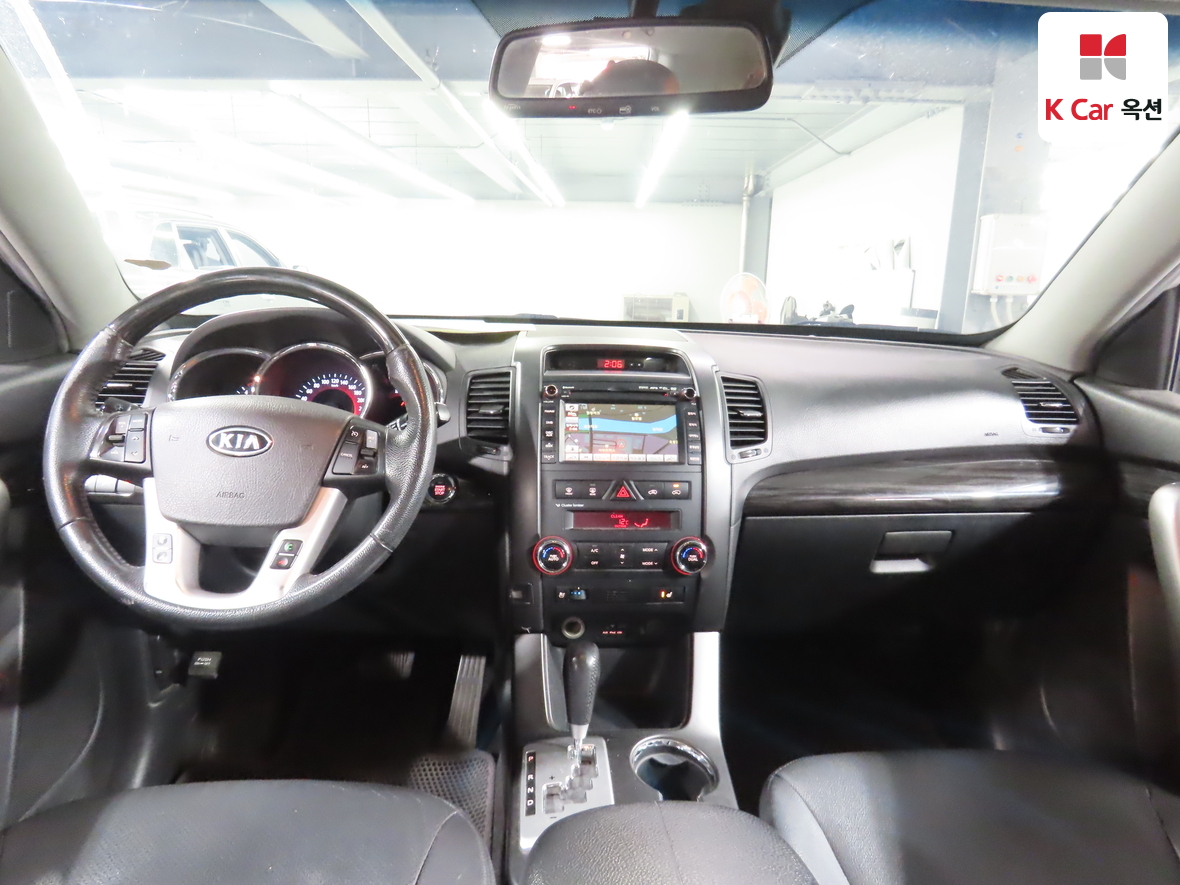 كيا سورينتو 2011 - صورة 3