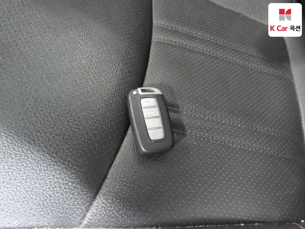 كيا سورينتو 2011 - صورة 17