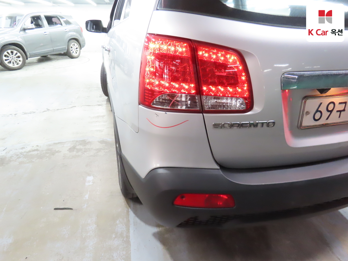كيا سورينتو 2011 - صورة 42