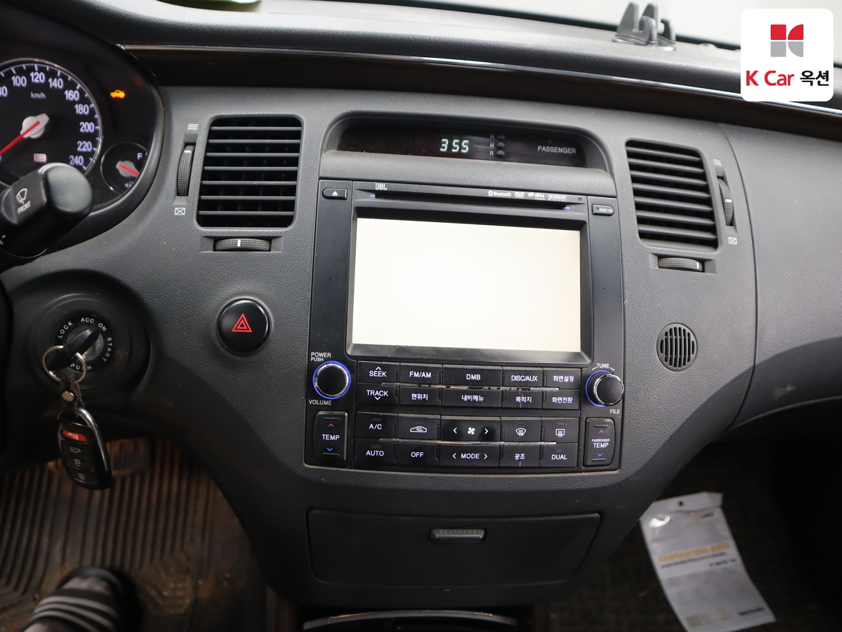 Hyundai Grandeur 2010 - Image 6