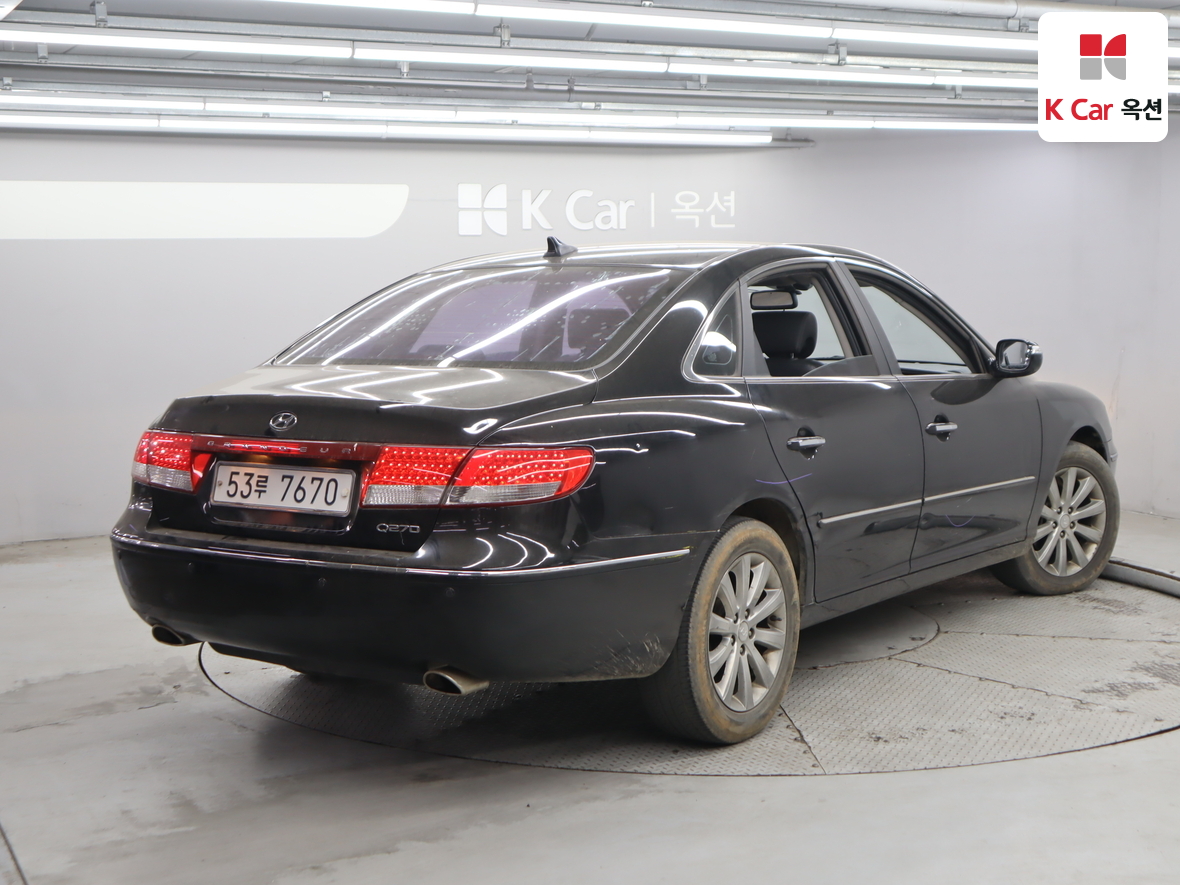 Hyundai Grandeur 2010 - Image 2