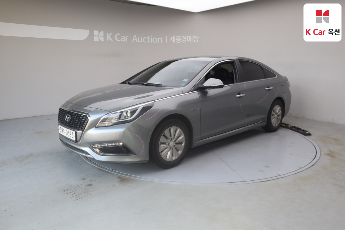Hyundai Sonata 2017 - Image 1