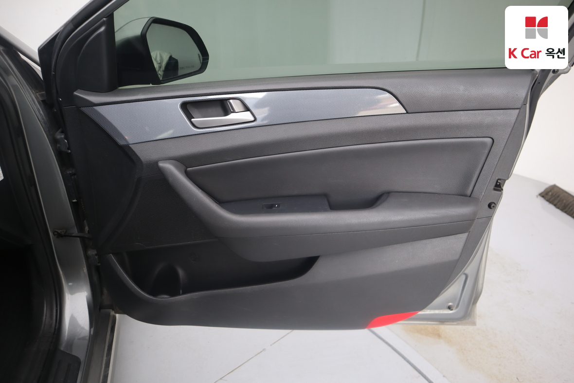 Hyundai Sonata 2017 - Image 27