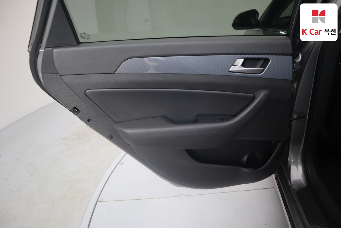 Hyundai Sonata 2017 - Image 21