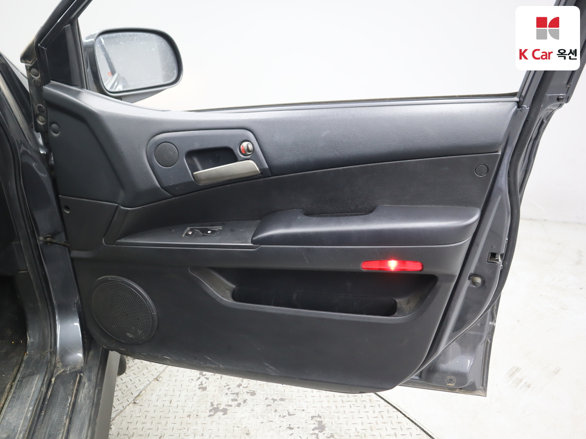 KG Mobility Korando Sports 2017 - Image 30