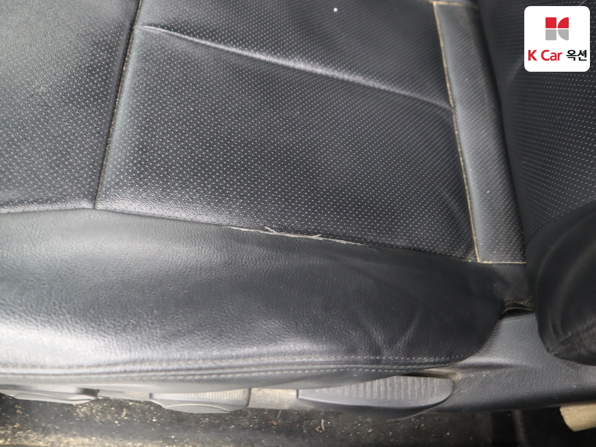 KG Mobility Korando Sports 2017 - Image 21