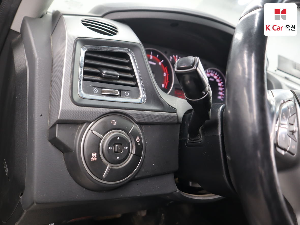 KG Mobility Korando Sports 2017 - Image 9