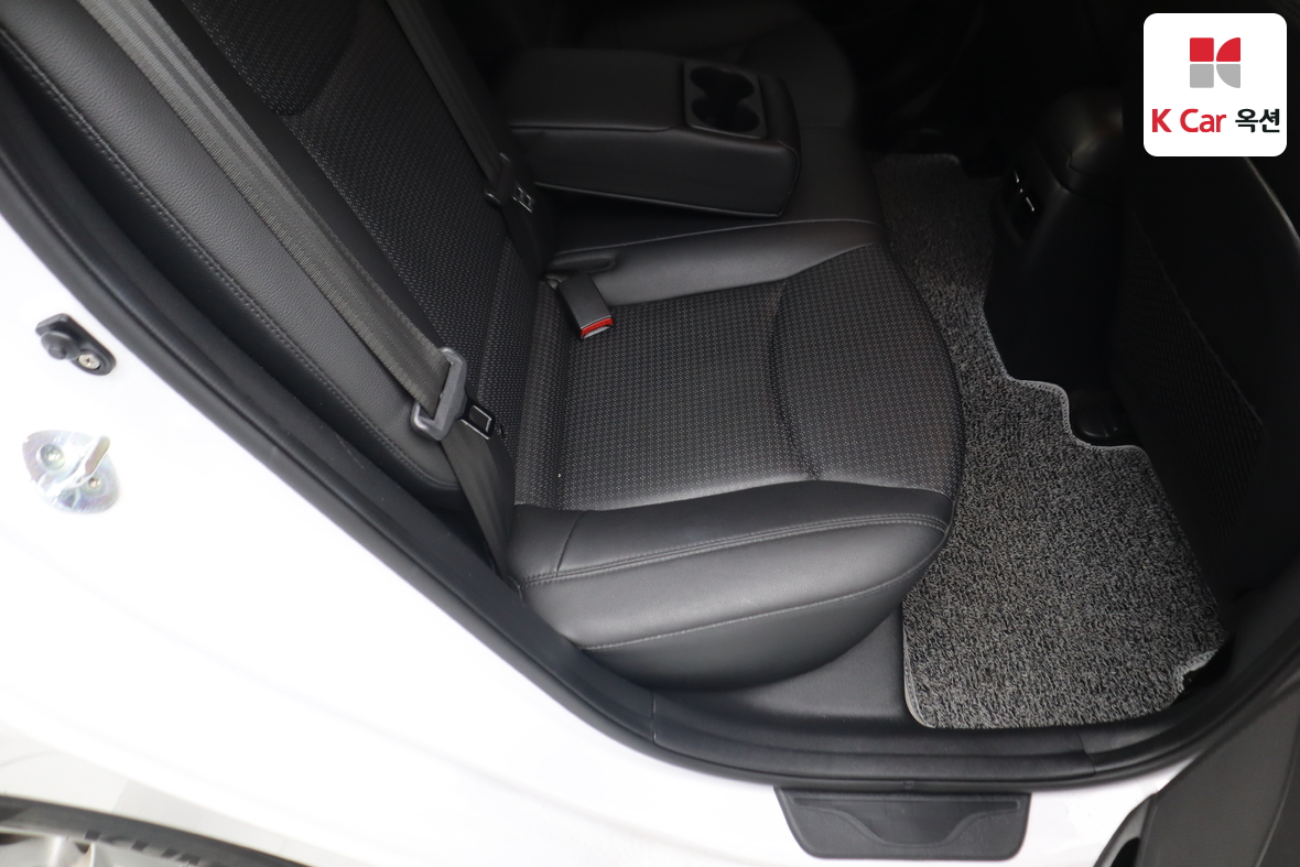 Hyundai Elantra 2015 - Image 26