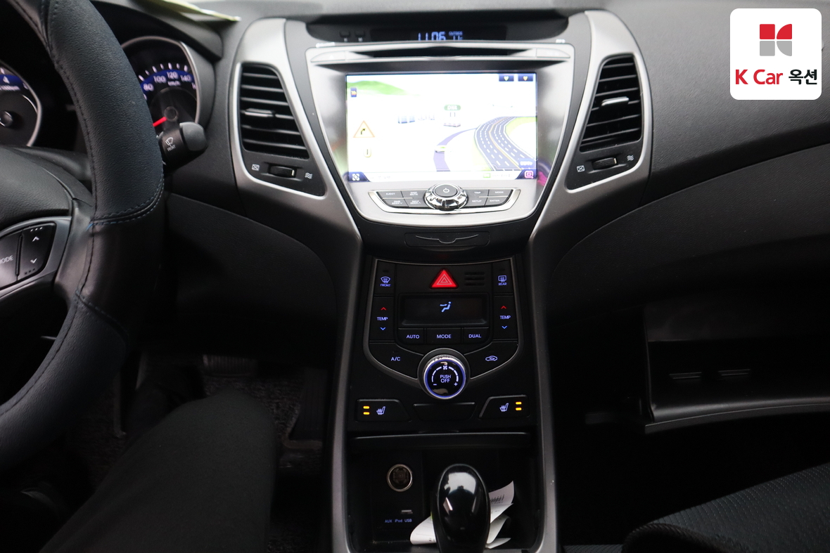 Hyundai Elantra 2015 - Image 6