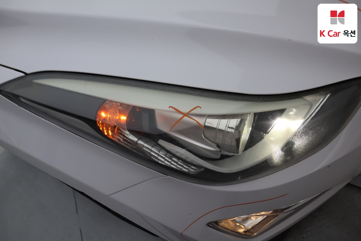 Hyundai Elantra 2015 - Image 36