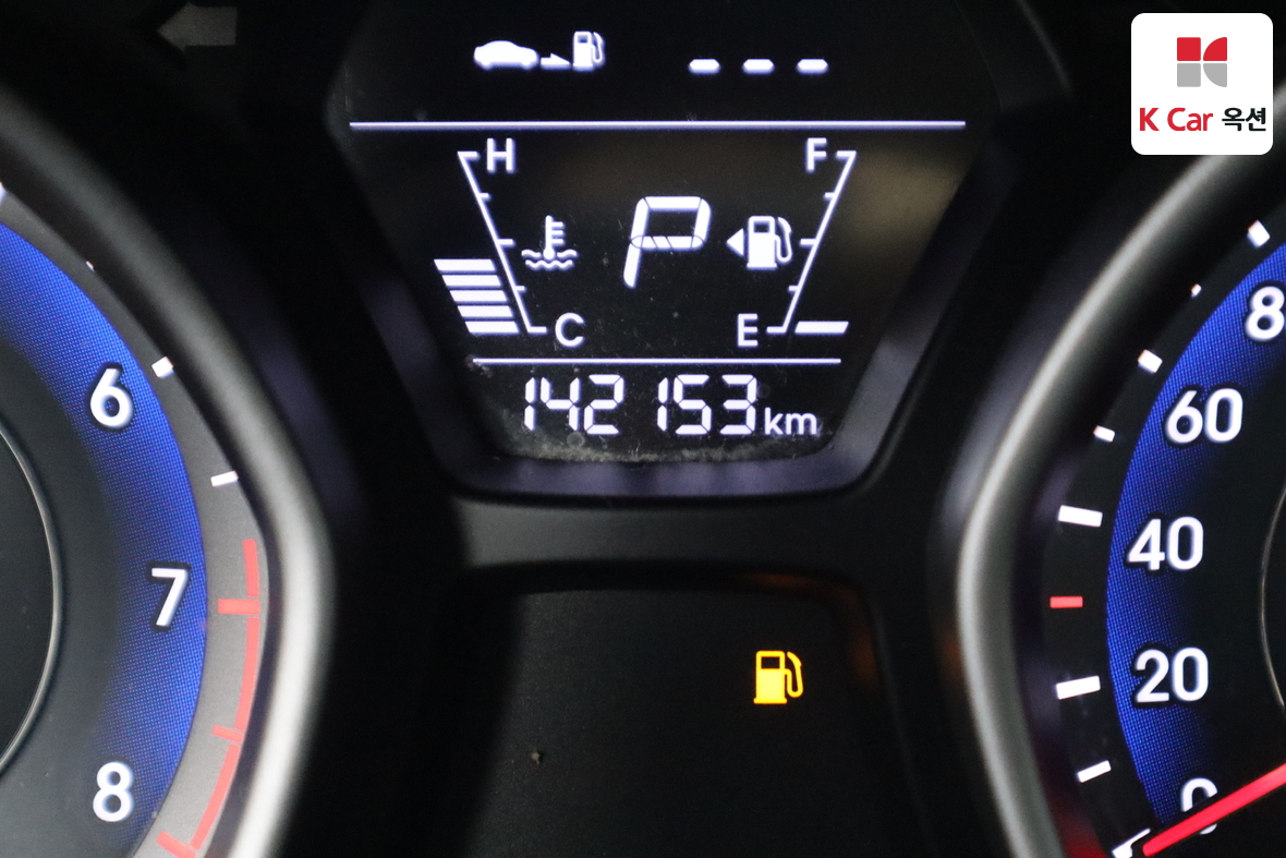 Hyundai Elantra 2015 - Image 4