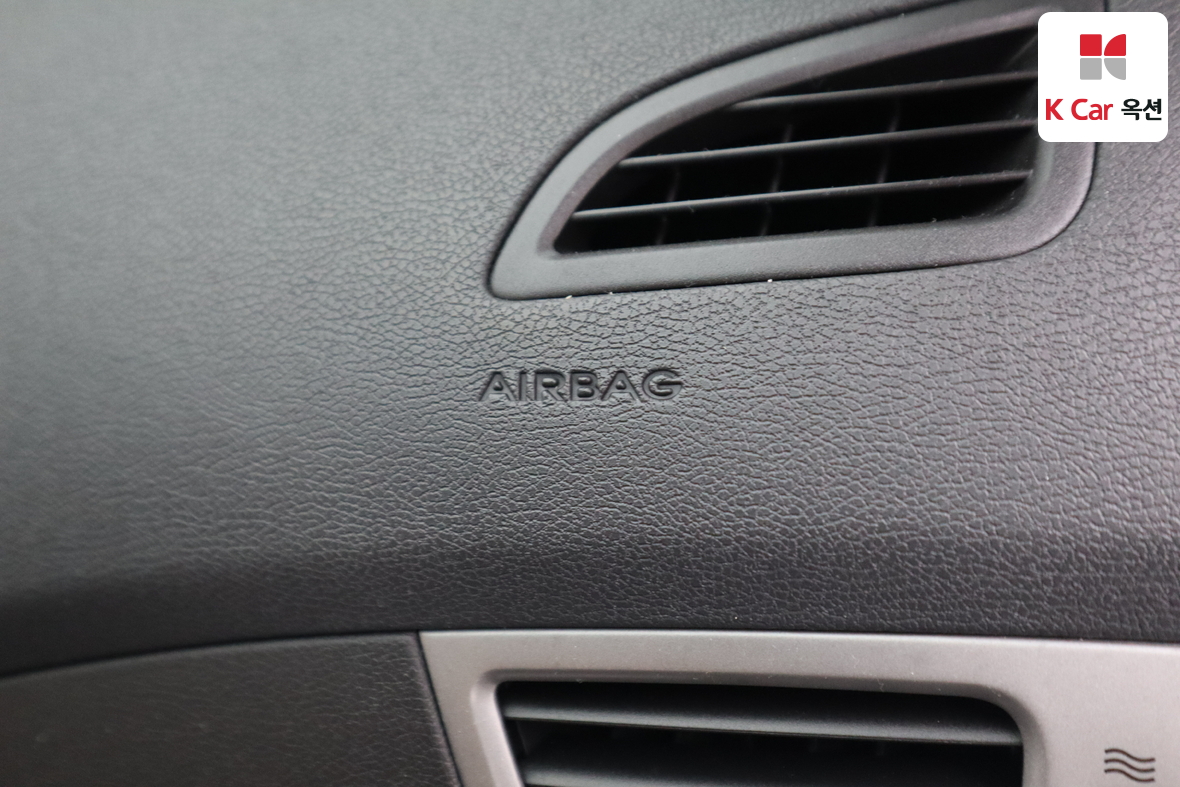 Hyundai Elantra 2015 - Image 29