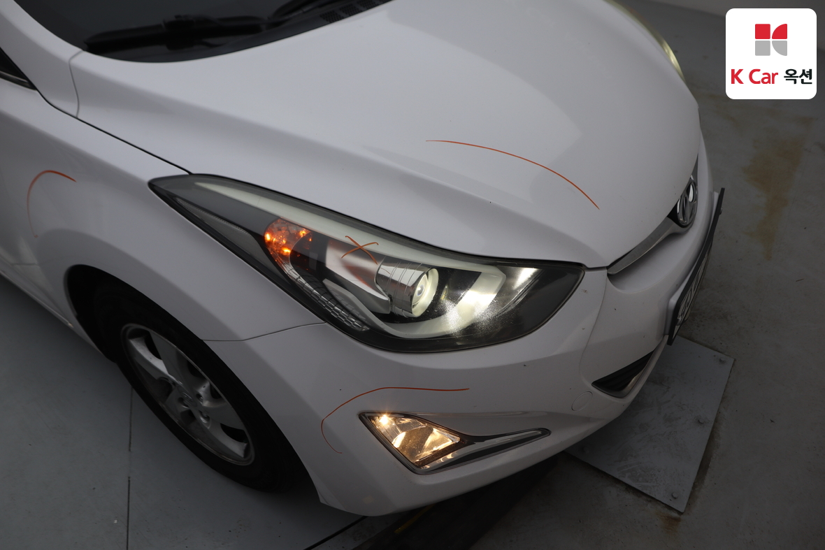 Hyundai Elantra 2015 - Image 37