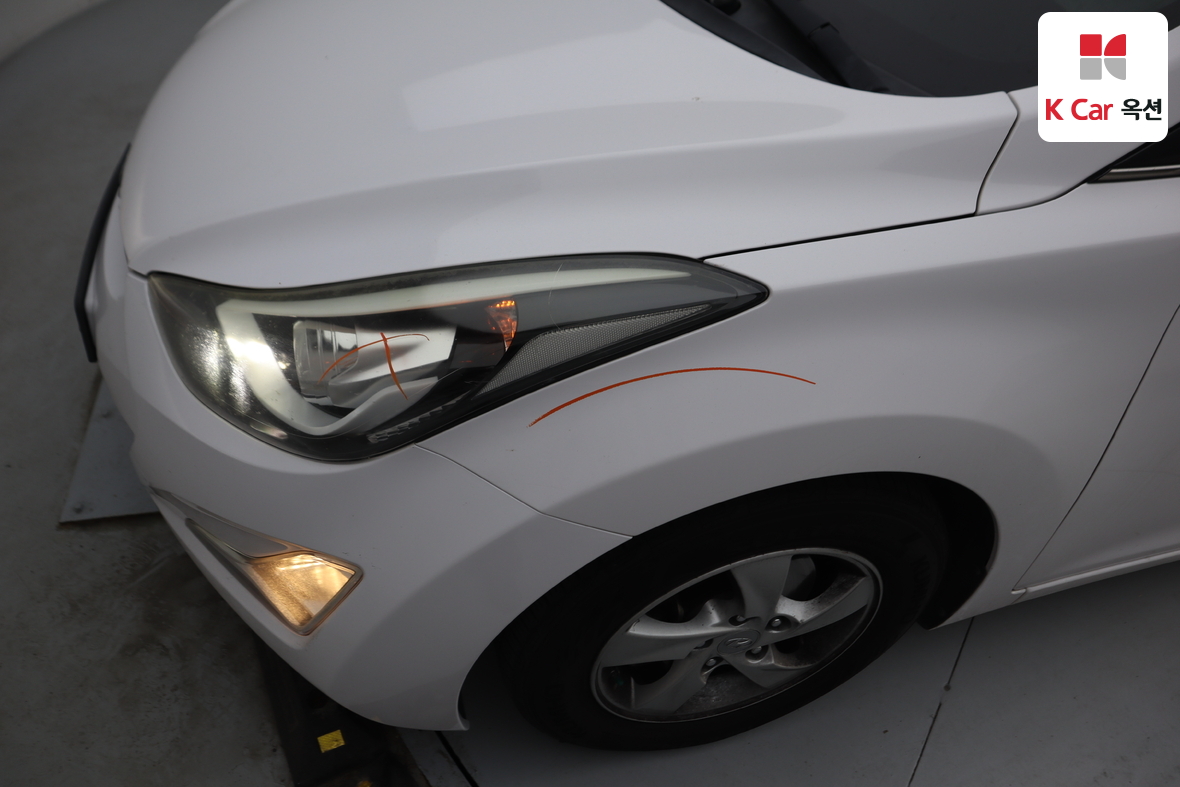 Hyundai Elantra 2015 - Image 39
