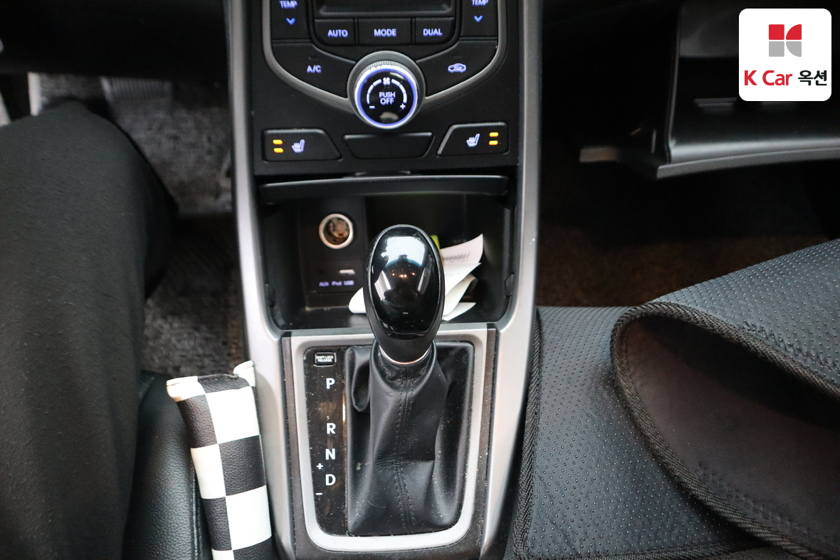 Hyundai Elantra 2015 - Image 16