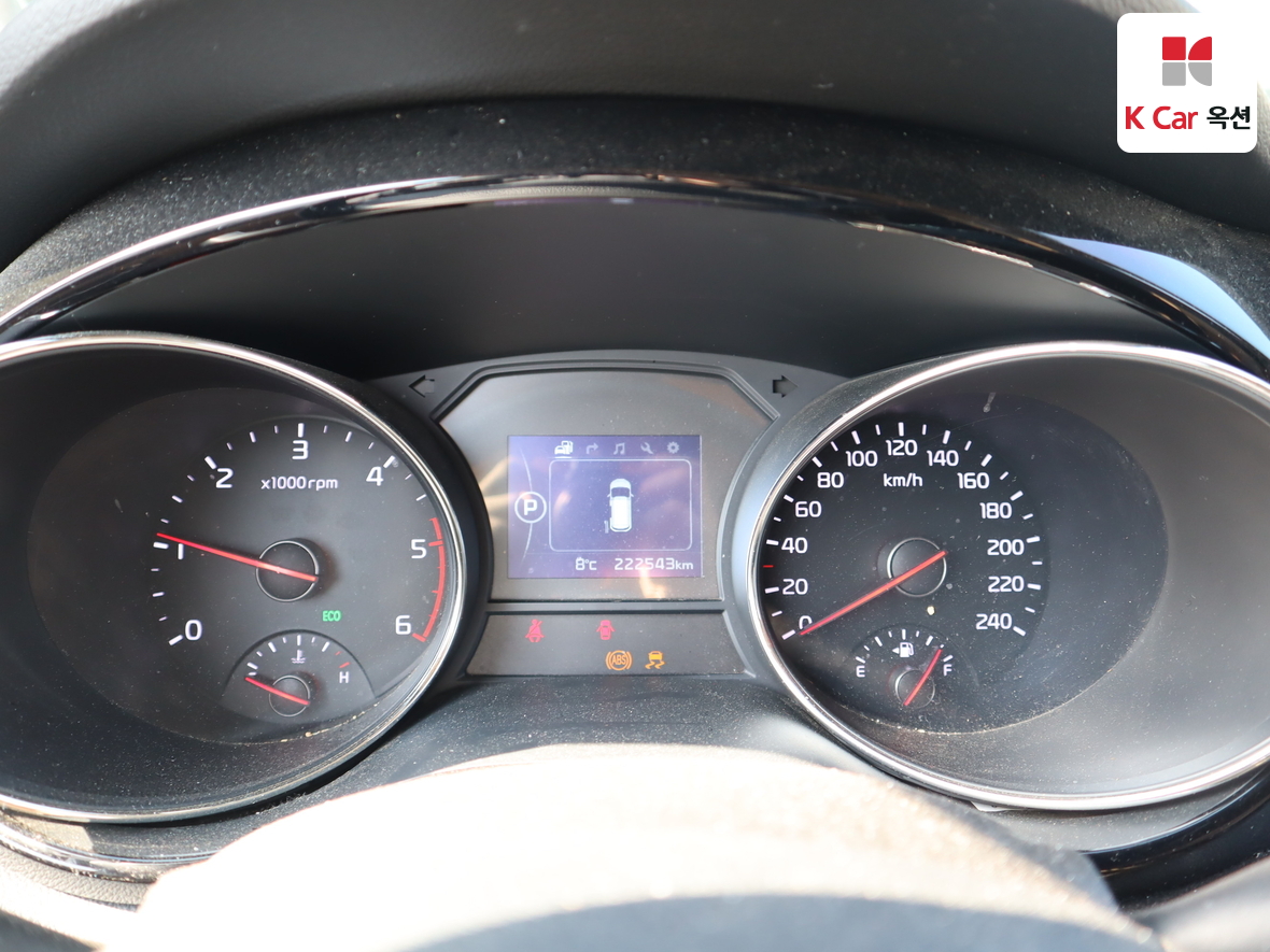 كيا نيو كارنيفال 2016 - صورة 5