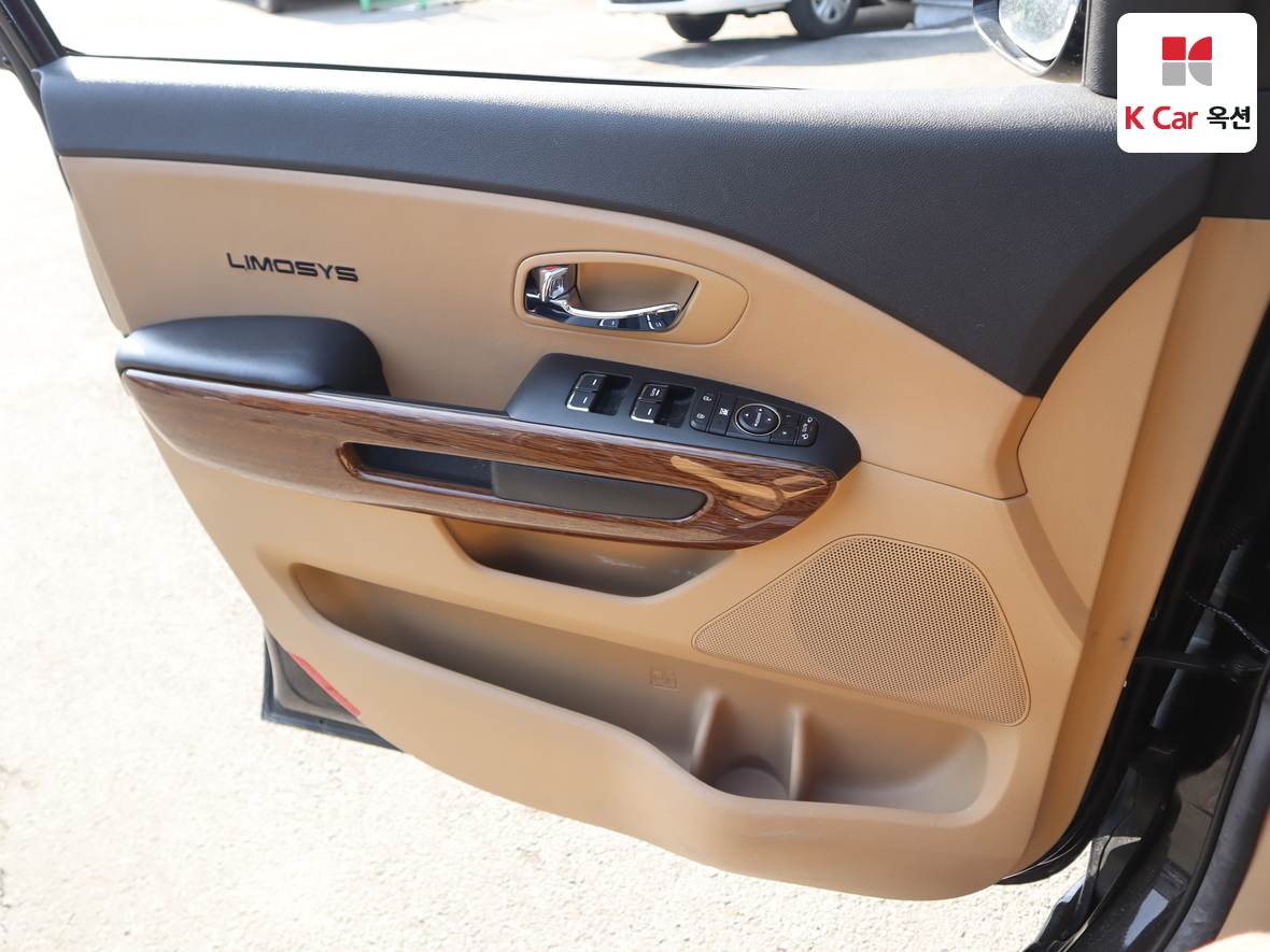 كيا نيو كارنيفال 2016 - صورة 8