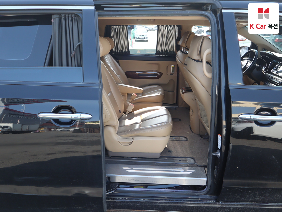 كيا نيو كارنيفال 2016 - صورة 26