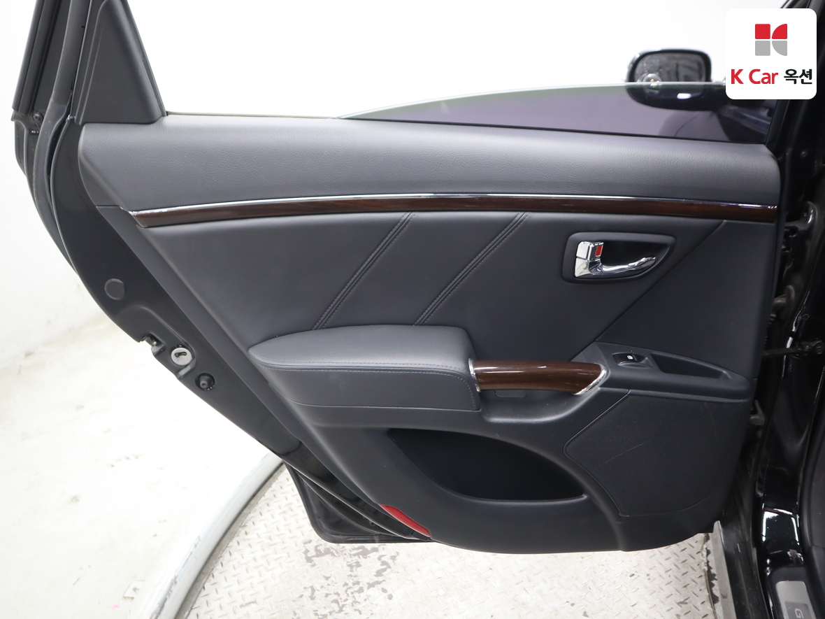 هيونداي جرانجر 2011 - صورة 20