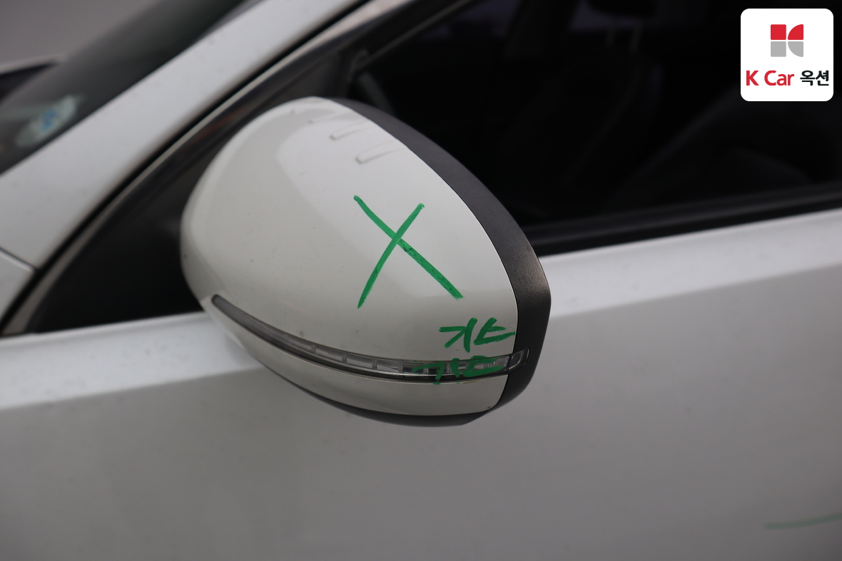 Kia K5 2011 - Image 37