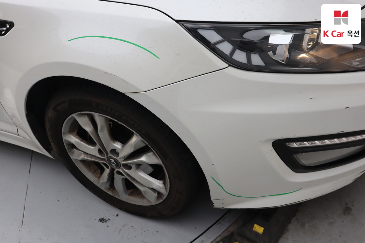 Kia K5 2011 - Image 43