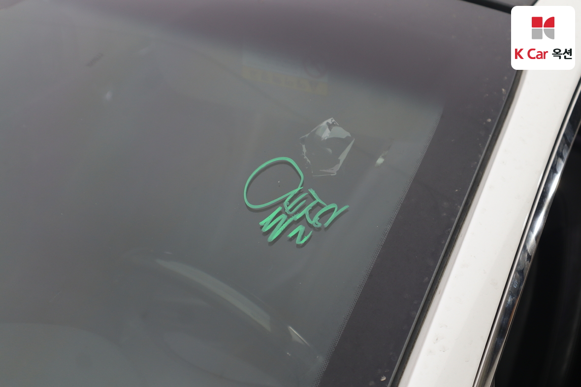 Kia K5 2011 - Image 35