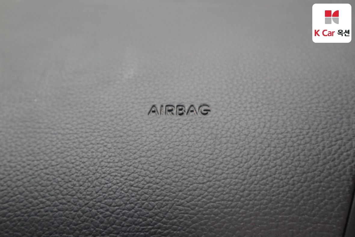 Kia K5 2011 - Image 32